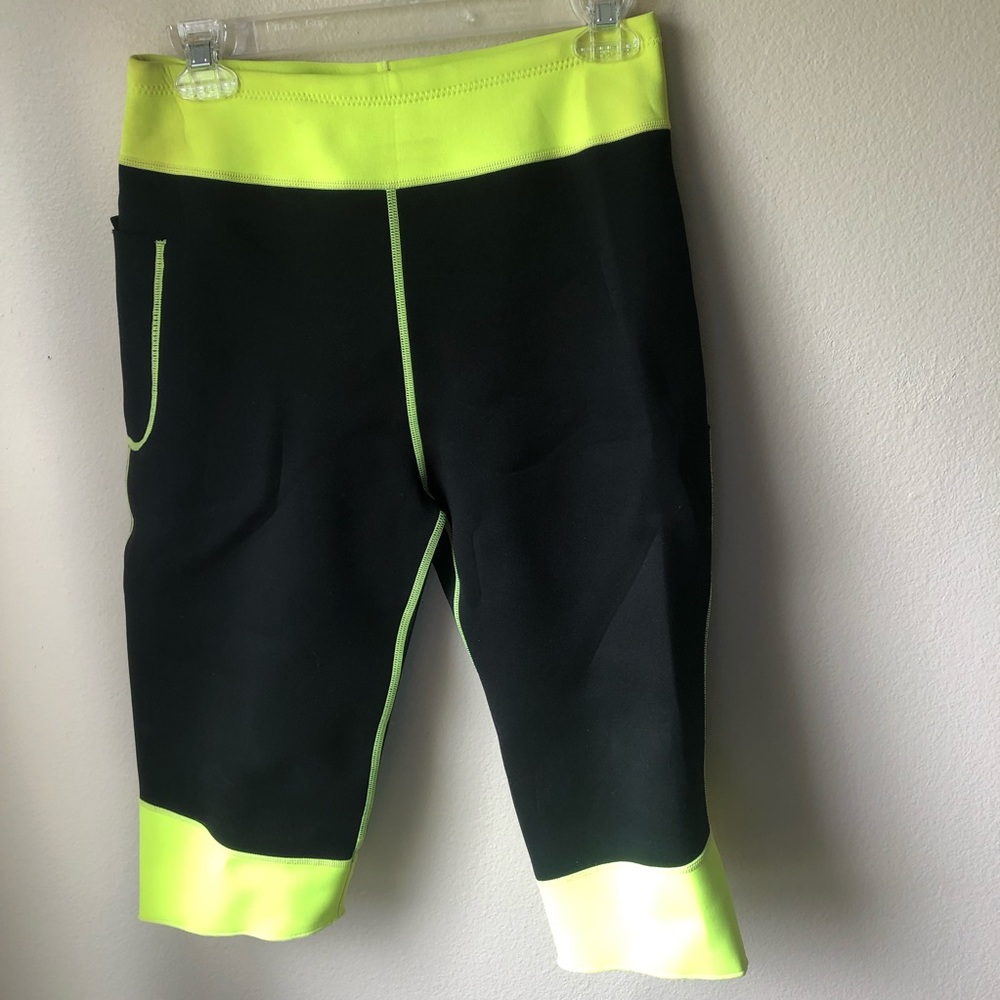 Skinny Capri neoprene pants
